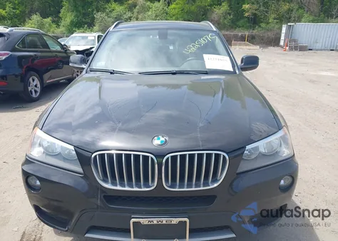 2014 BMW X3 xDrive28I z USA, uszkodzony, nr VIN 5UXWX9C53E0D40012